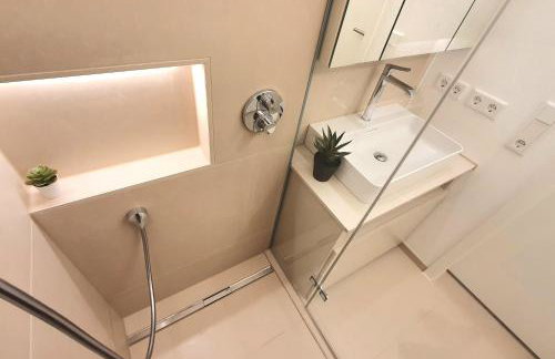 3 Zi, Balkon, ruhig, 73m²: ein Hauch von Luxus - Foto 19