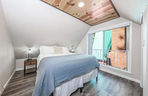 Elderberry Bluejay Location Goals Tub Time - Photo 65