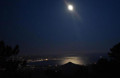 Villa Ormarine, vue exceptionnelle sur la baie de Cannes et le Mercantour - Foto 55