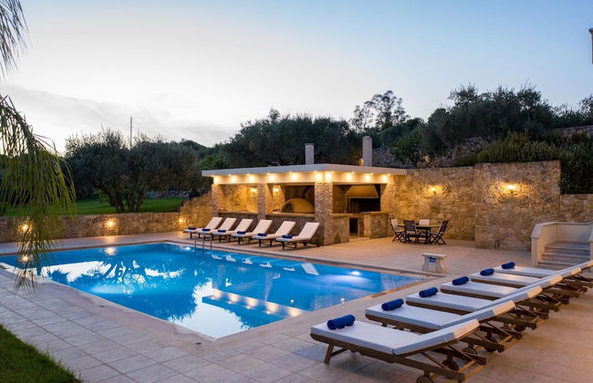 Melitini in Souda With 7 Bedrooms and 6 Bathrooms - Foto 21