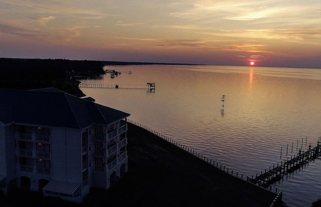Waterside Resort - Photo 32
