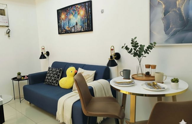 Makati Center Prime Accommodations - Photo 20