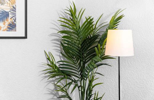 Two Bedroom Apartment - On Street Parking Available - Netflix - Wifi - Top Rated - 311M - Photo 15