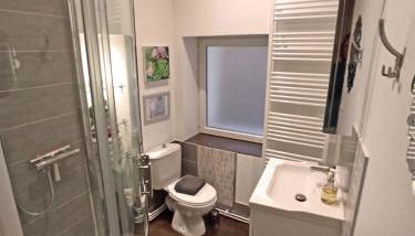 Bel appartement indépendant centre de Magny-Cours avec parking - Foto 3