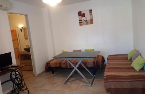 Gîte L'Orangeraie - 2 Adultes - 2 enfants - Foto 5