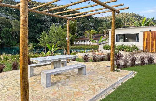 Sítio com Churrasqueira, Piscina, Lago e Natureza - Foto 54