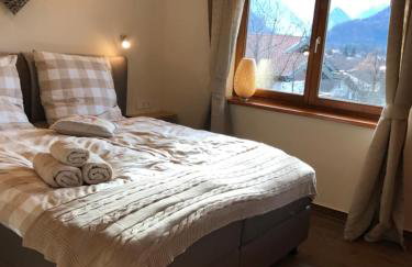 BERGSUCHT-Ruhpolding, Traumlage am sonnigen Südhang, kostenlose Parkplätze, schnelles WLAN, ruhige Sackgasse, NETFLIX inklusive - Foto 48