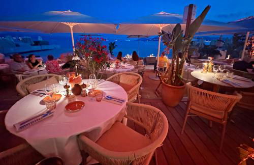 Luxury Family 2BR - Prime Location, Walk to Beach & Shopping, Sunny Balcony - By Totolulu Cannes Hoche - Foto 70