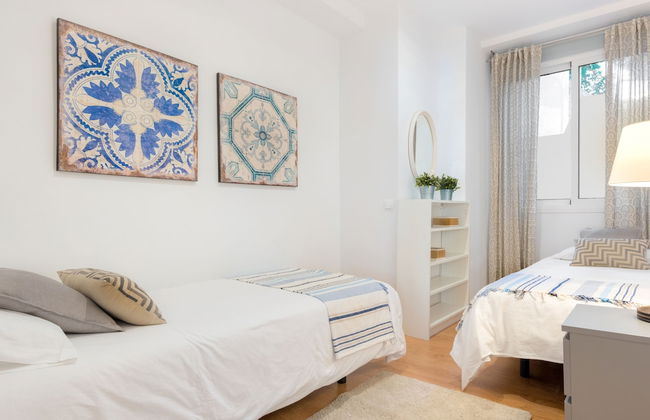 Genteel Home Paseo de Reding - Photo 2