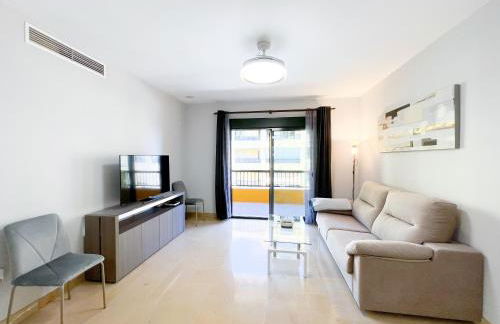 Apartment in San Pedro de Alcántara-Marbella with private parking - Photo 16