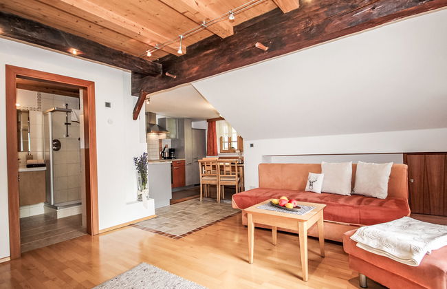 Beim Holzschnitzer - Foto 8