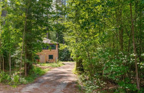 Lakefront Lovell Home with Dock Walk to Town Beach! - Foto 32