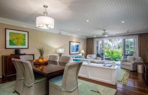 Glorious Beachfront High End Villa grass to sand - Photo 40