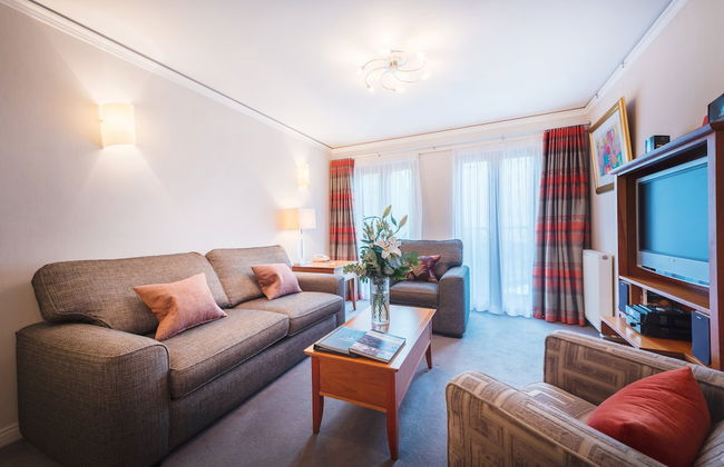 The Knight Residence Apartments by Mansley - Photo 47