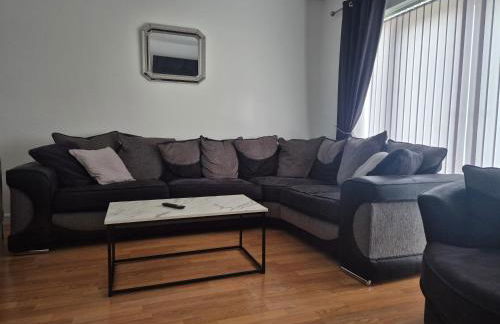 5 bedroom house - Cheshire Oaks - Foto 6