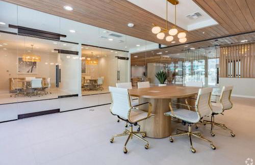 Landing Spectacular 2BD Game Room Clubhouse - Foto 35