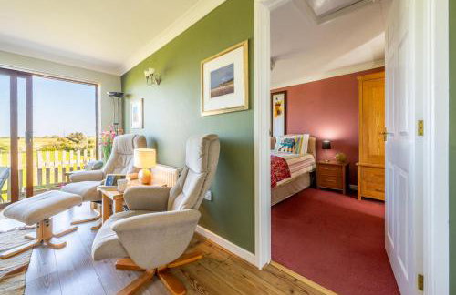 Little Emmaus - Photo 15