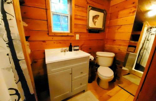 Lil' Log at Hearthstone Cabins and Camping - Pet Friendly - Photo 8