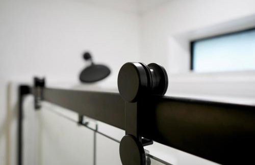 Modern Lakeside Family Fun Cabin - Foto 12