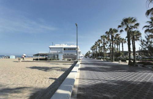 Holiday Apartments Malvarrosa Beach - Photo 66