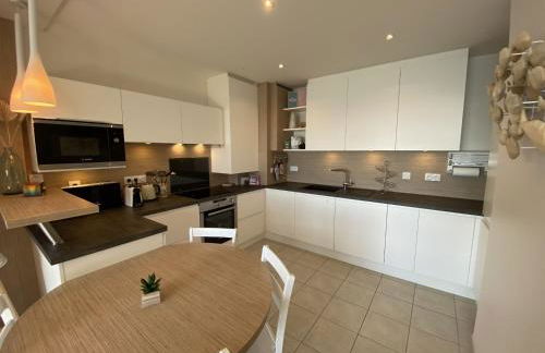 Port-Louis: Appartement T2 avec Terrasse, Parking et Wifi - FR-1-349-159 - Foto 9