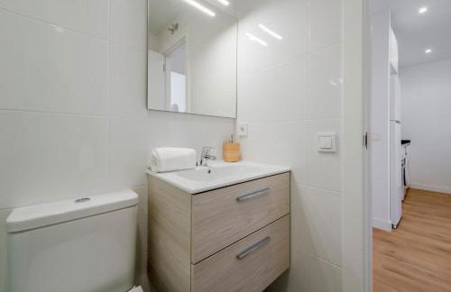 Elegancia con parking para 4, vive La Latina - Photo 4