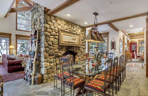 Sundance Splendor- 5-Bed Cabin Oasis with Majestic Mountain Views - Foto 12