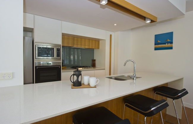 Maggies Beachfront Apt. 12 - Photo 8