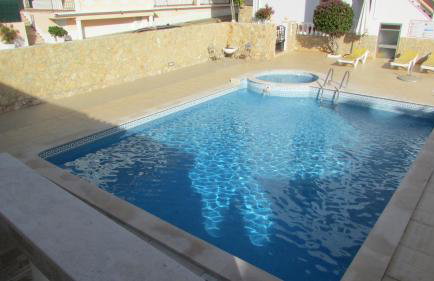Apartamento - 2 a 4 Pessoas- Piscina - Foto 23
