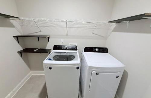 Luxury 5 Bedroom 4 bath open kitchen living room - Foto 4