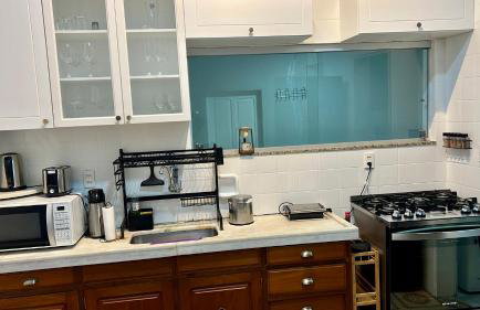 Conforto, charme e praticidade em frente à praça - Foto 10