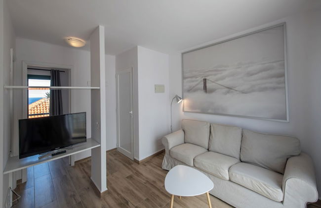 Apartamentos Los Rosales - Photo 43