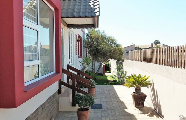 "room in B&B - Room for 6 - Amarachi Guesthouse in Swakopmund Namibia Near Beach and Malls!" - Photo 23