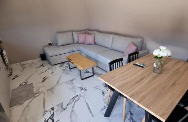 E&D Apartments - Photo 8