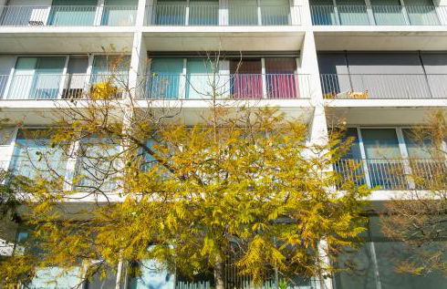 LovelyStay - Casas Brancas - Modern Apartment with Balcony & free private parking - Foto 32