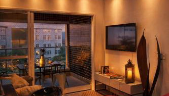 Apto Completo 2 Quartos em Frente ao Shopping com Vaga - Foto 1