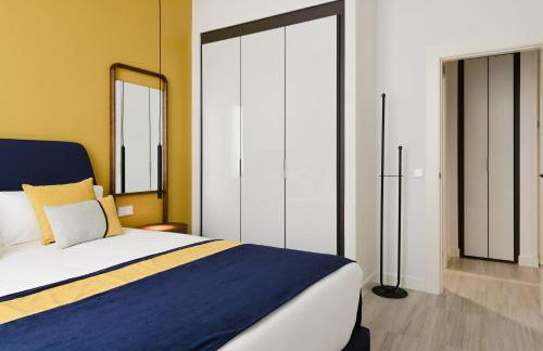 SmartRental Collection Gran Via Centric - Photo 16