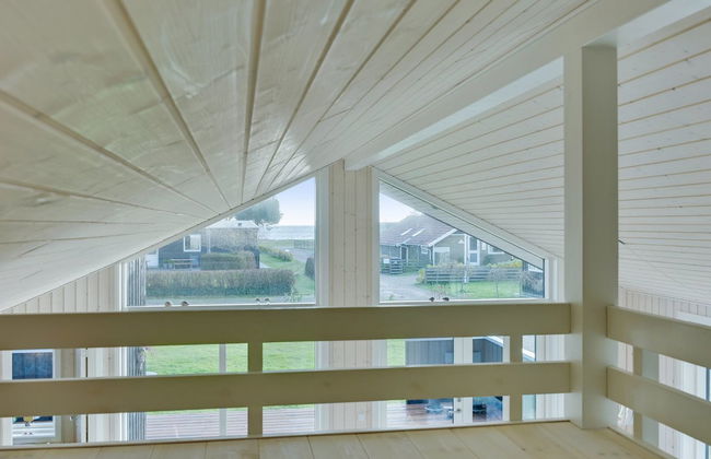 "Sighfrith" - 150m from the sea - Photo 38