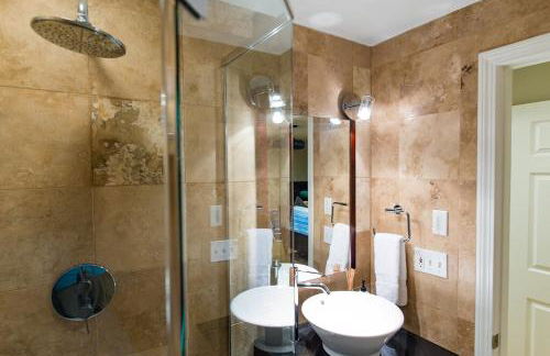 Magnificent Ocean View walk to beaches and town - Foto 38