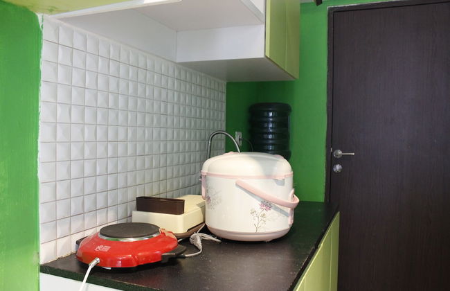 Compact Studio Room The Jarrdin Cihampelas Apartment - Photo 9