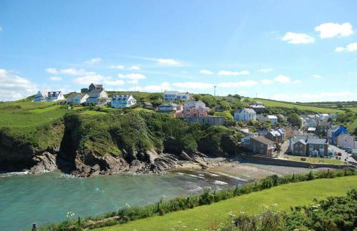 Hawthorn Cottage Little Haven - Photo 16