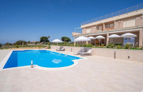 Villa Adele - Family Apartments with panoramic pool - Foto 8