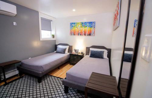 Elegant 2 Bedroom Suite w Modern Amenities - Foto 12