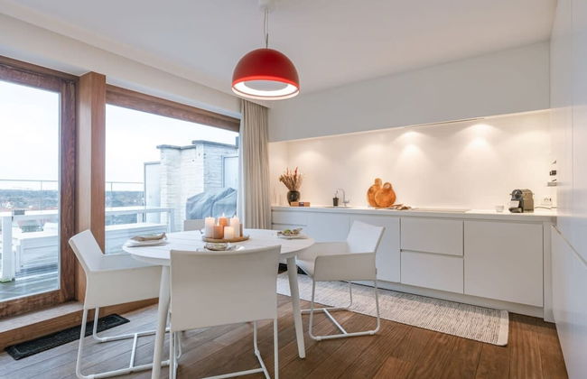 Modern Apartment With Terraces and Parking - Photo 35