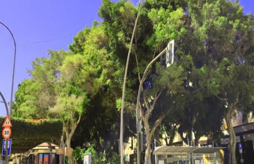 Escapada Deluxe con Wifi 2 Hab 2 Baños con Cocina & SmartTV cerca de Todo - Foto 18