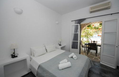 Ostria Studios & Apartments - Photo 41