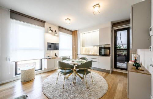 Tiny House Tower - Photo 2