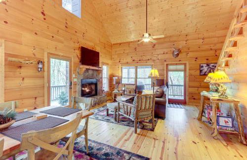 Game Room and Hot Tub Cabin 9 Mi to Blue Ridge! - Foto 4