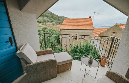 Stone House Zrinski entire apartment 62 m2 - Photo 2