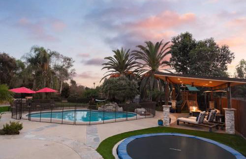 Stunning Private Resort with Pool - Foto 27